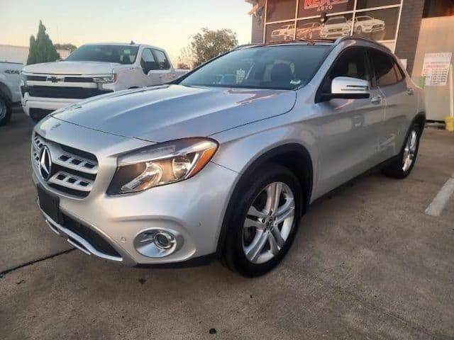2019 MERCEDES-BENZ GLA